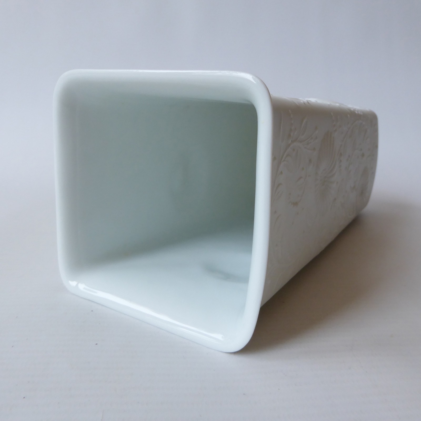 AK Kaiser Germany vintage bisque porcelain op-art square rectangular vase 548 - Image 11