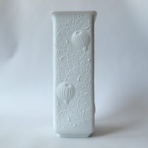 AK Kaiser Germany vintage bisque porcelain op-art square rectangular vase 548