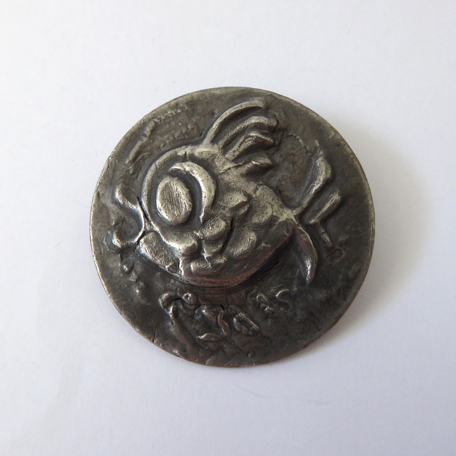 Arts and Crafts style pewter FISH brooch. Vintage handmade metal round retro pin