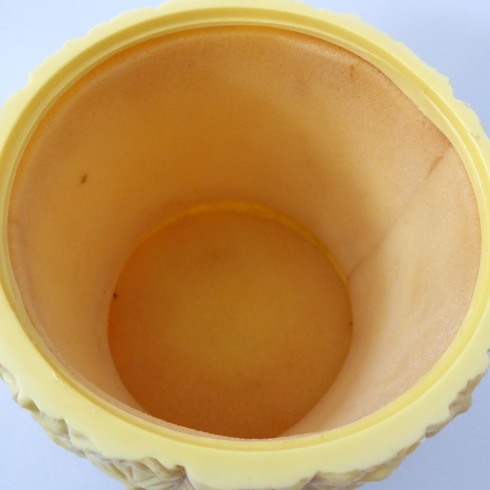 Big plastic pineapple ice bucket, vintage 1970s retro kitsch barware mid century - Image 16