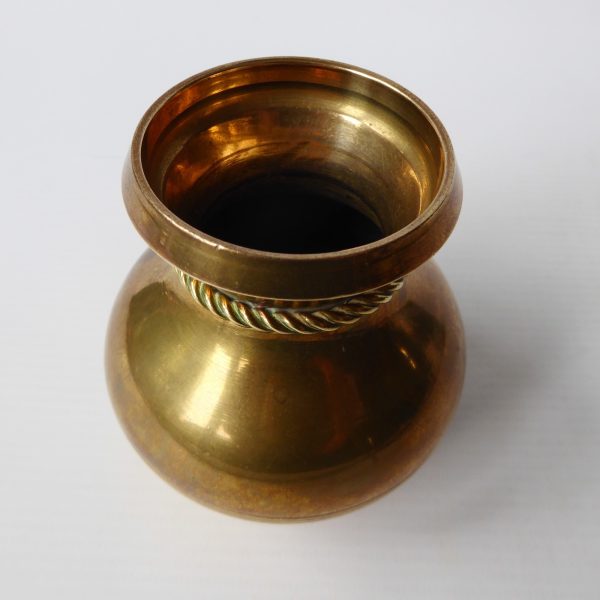 Brass posy vase, small vintage pot with brass rope tie detail. 8.5cm rounded - Image 7