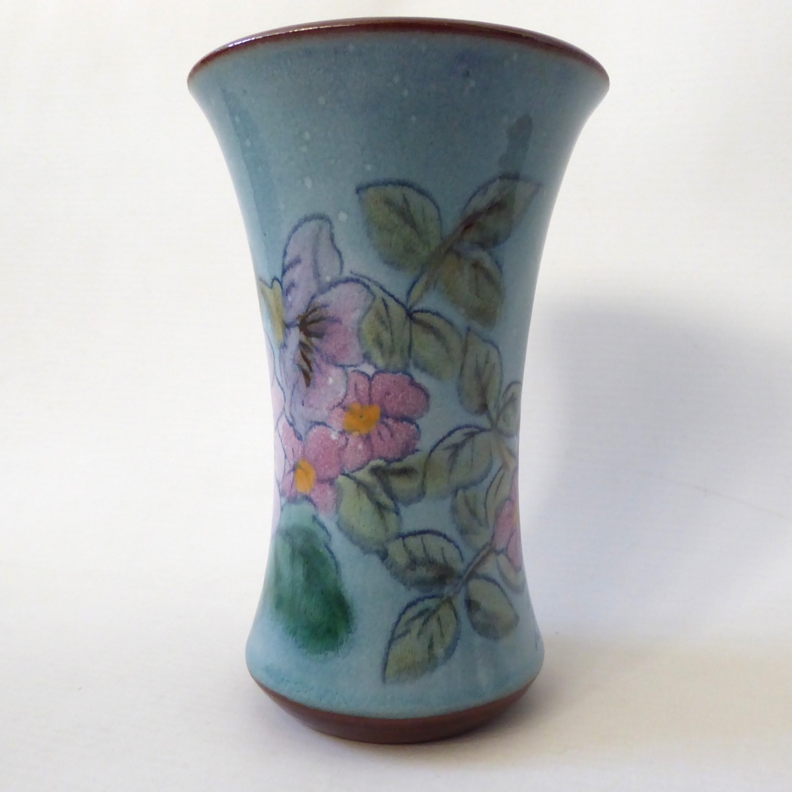 Chelsea Pottery Yannick Le Troadec art vase, blue pansies flowers. Vintage 1960s - Image 5