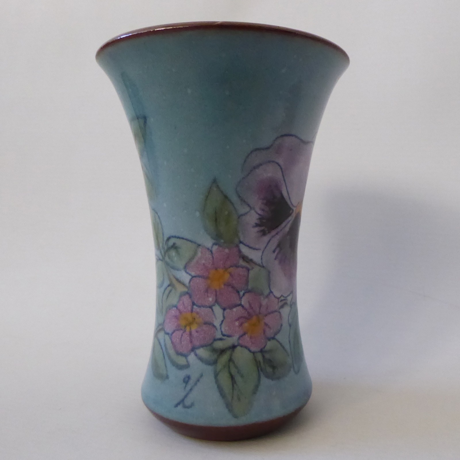 Chelsea Pottery Yannick Le Troadec art vase, blue pansies flowers. Vintage 1960s - Image 6