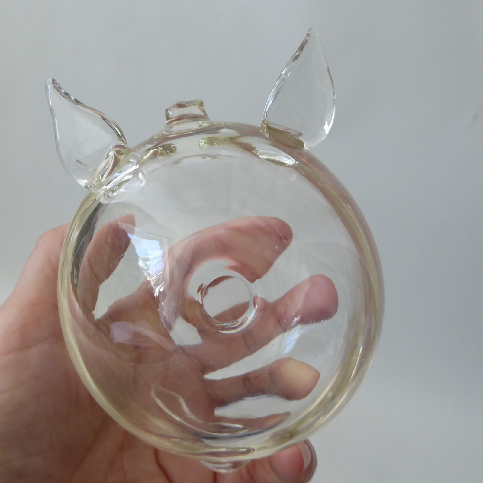 Clear art glass piggy shaped round bud vase. Handmade blown pig solifleur, retro - Image 4