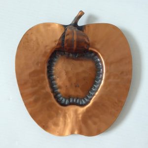 Handmade solid copper apple wall hanging plaque, pin dish. Made in USA, vintage
