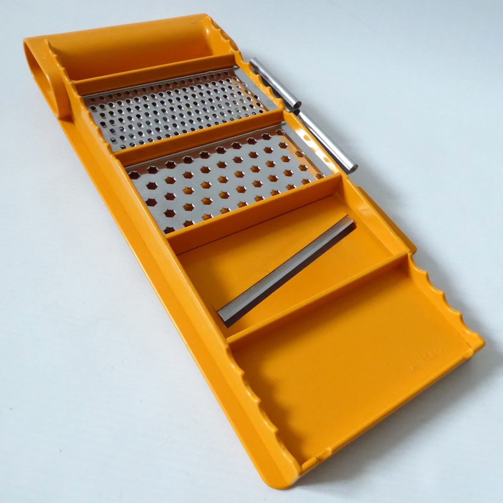 Leifheit German 4 in 1 grater slicer retro vintage 1970s. Interchangeable orange - Image 6