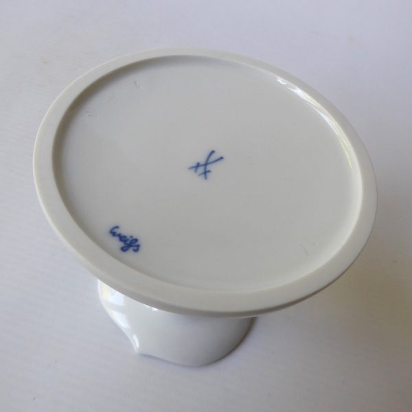 Meissen Waves ripple porcelain candle stick, candle holder, white. Sabine Wachs - Image 9