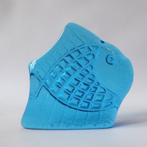 Modernist abstract fish art glass paperweight, flat back. Turquoise blue vintage - Image 4