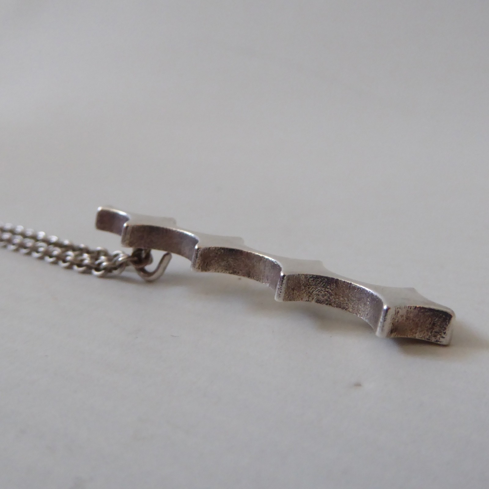 NB modernist pendant & necklace. Signed NS06, nickel silver alloy. Vintage style - Image 7