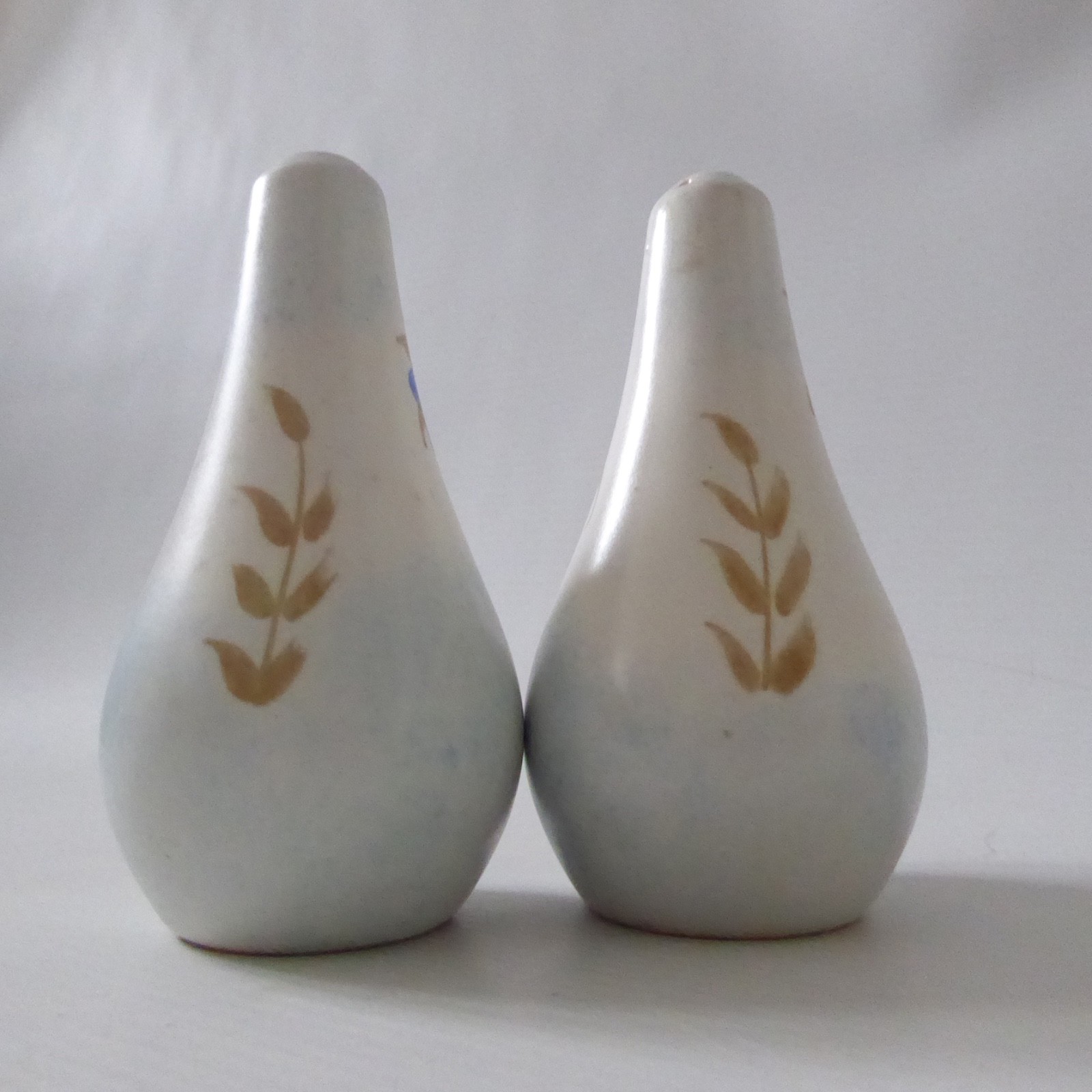 Pair Radford Potteries vintage pottery ceramic salt & pepper shakers pots floral - Image 6