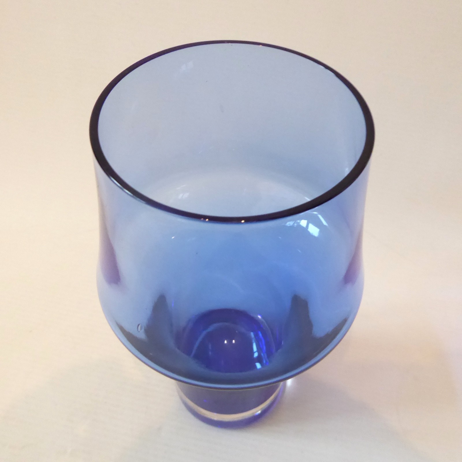 Riihimaki art glass vase, Aimo Okklin. 7" cased blue. Vintage Scandi retro MCM - Image 6