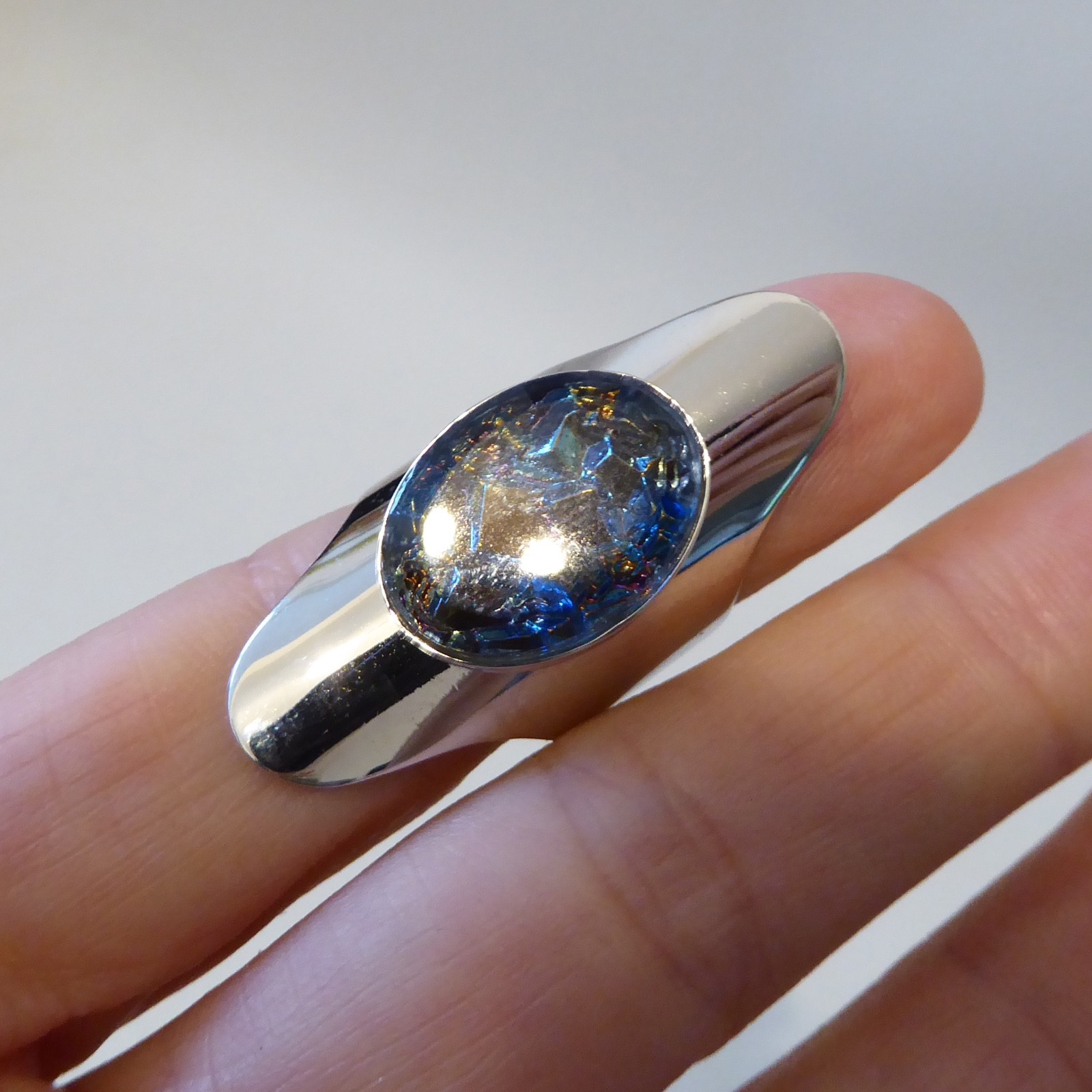 Sarah Coventry vintage statement dress ring, silver tone + blue glass. 70s retro - Image 6