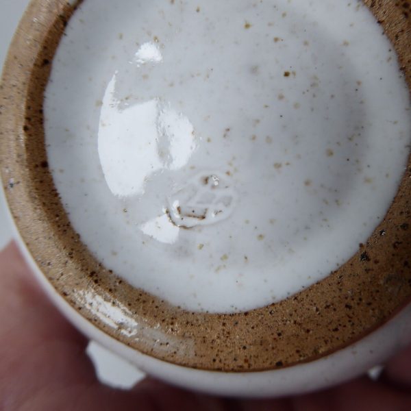Signed vintage studio pottery bud stem vase, handmade thrown stoneware, white 7" - Image 13