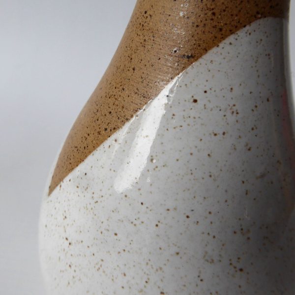 Signed vintage studio pottery bud stem vase, handmade thrown stoneware, white 7" - Image 10