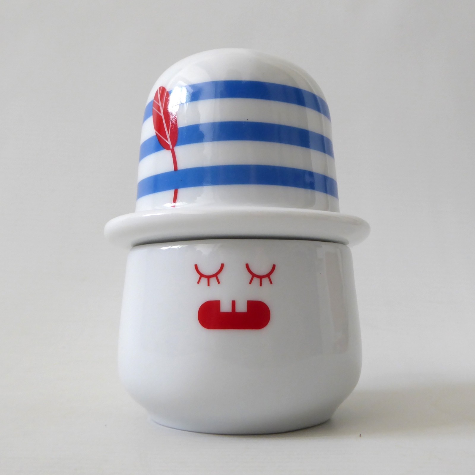Thomas Rosenthal Germany Pepe & Friends Camila Prada: egg cup + warming hat cosy