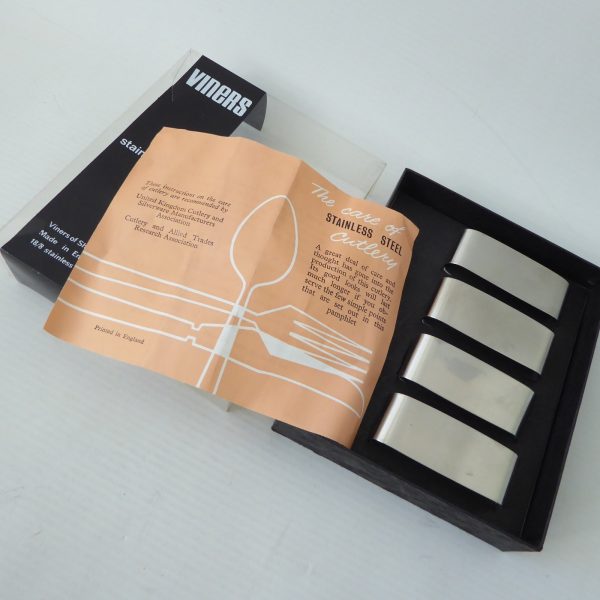 Viners boxed stainless steel 4 vintage modernist napkin serviette rings, 1970s - Image 3