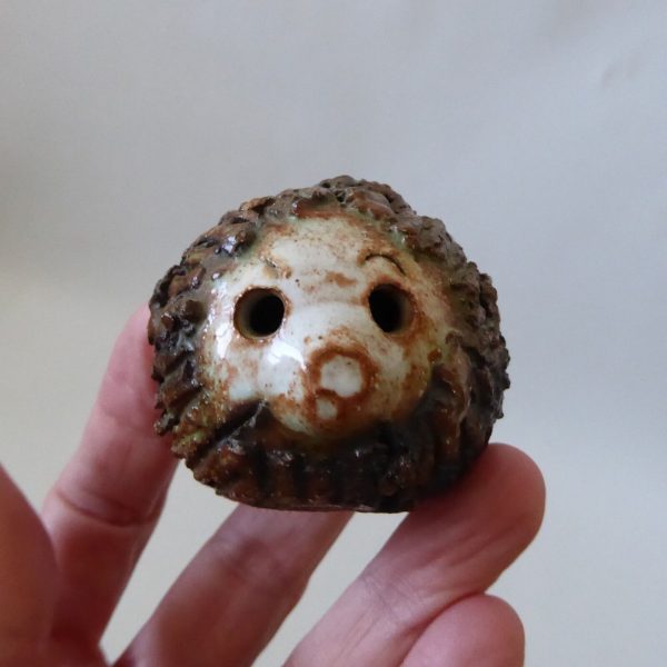 Vintage Briglin studio pottery small hedgehog figurine. Cute round, 1970s retro - Image 5