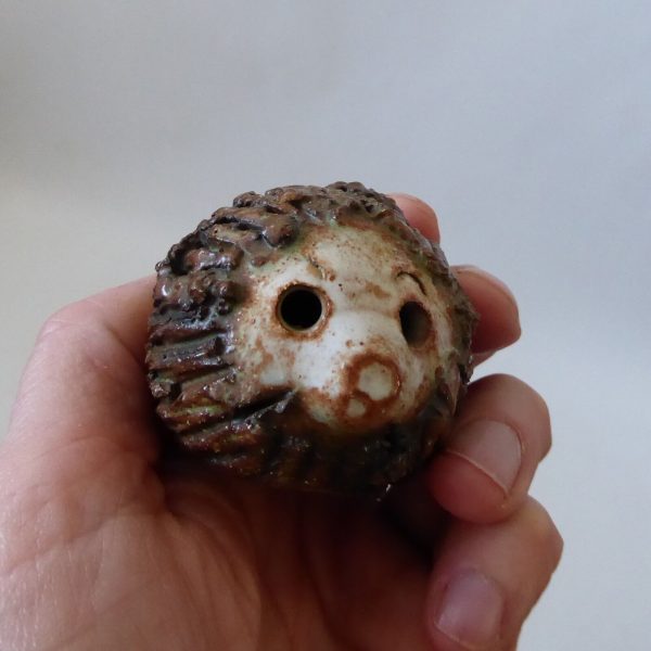 Vintage Briglin studio pottery small hedgehog figurine. Cute round, 1970s retro - Image 8