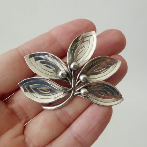 Vintage Danish Aarre & Krogh A&K big leaf sterling silver 925 brooch, modernist