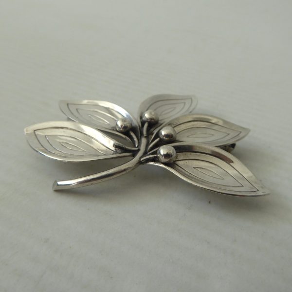 Vintage Danish Aarre & Krogh A&K big leaf sterling silver 925 brooch, modernist - Image 8