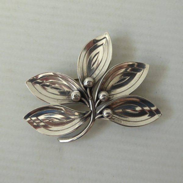 Vintage Danish Aarre & Krogh A&K big leaf sterling silver 925 brooch, modernist - Image 9