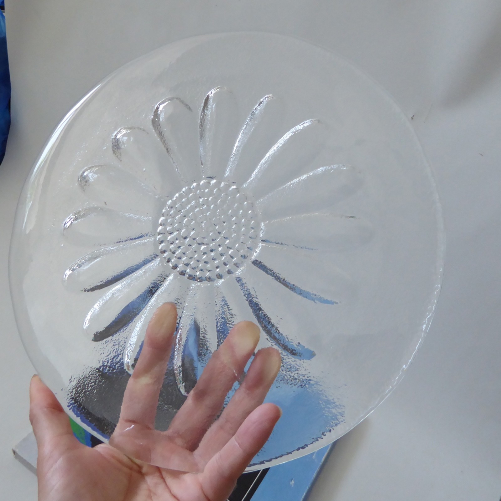 Vintage Dartington Crystal glass Daisy cheese platter FT215 Frank Thrower, boxed - Image 7