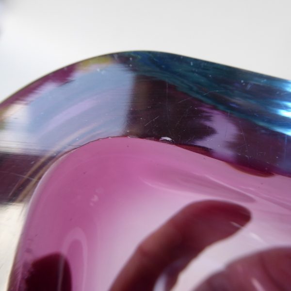 Vintage art glass Murano geode bowl, triangular pink, cased blue. Ashtray dish - Image 15
