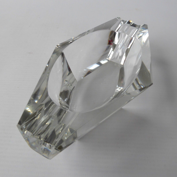 Vintage modernist art glass crystal ashtray bowl. Art Deco style faceted clear