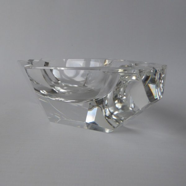 Vintage modernist art glass crystal ashtray bowl. Art Deco style faceted clear - Image 8
