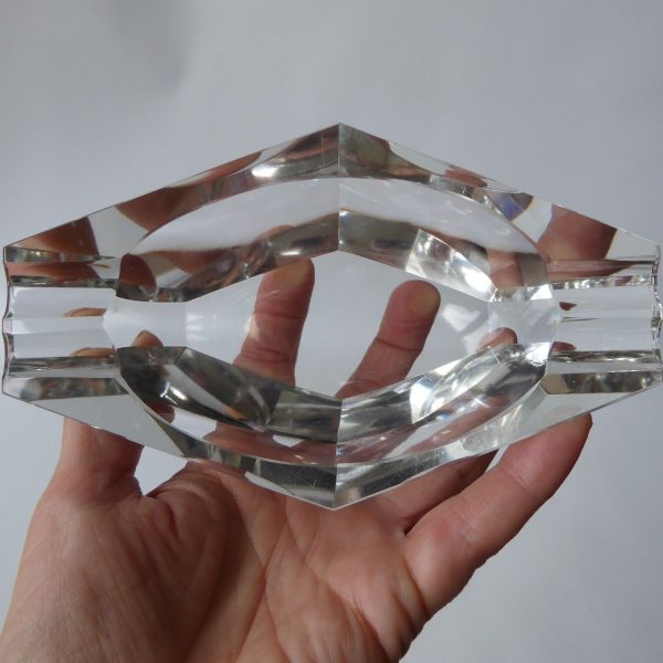 Vintage modernist art glass crystal ashtray bowl. Art Deco style faceted clear - Image 10