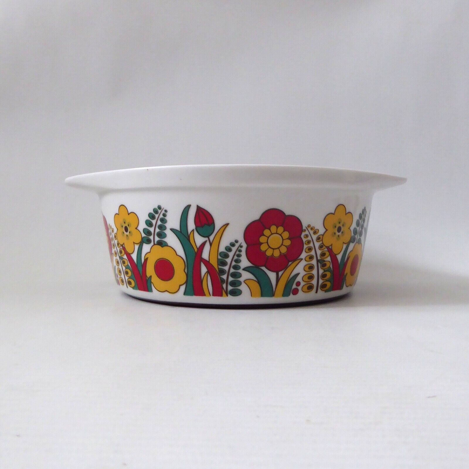 Vintage retro Freiberg Cordoflam cooking oven casserole dish. Flower power red - Image 4