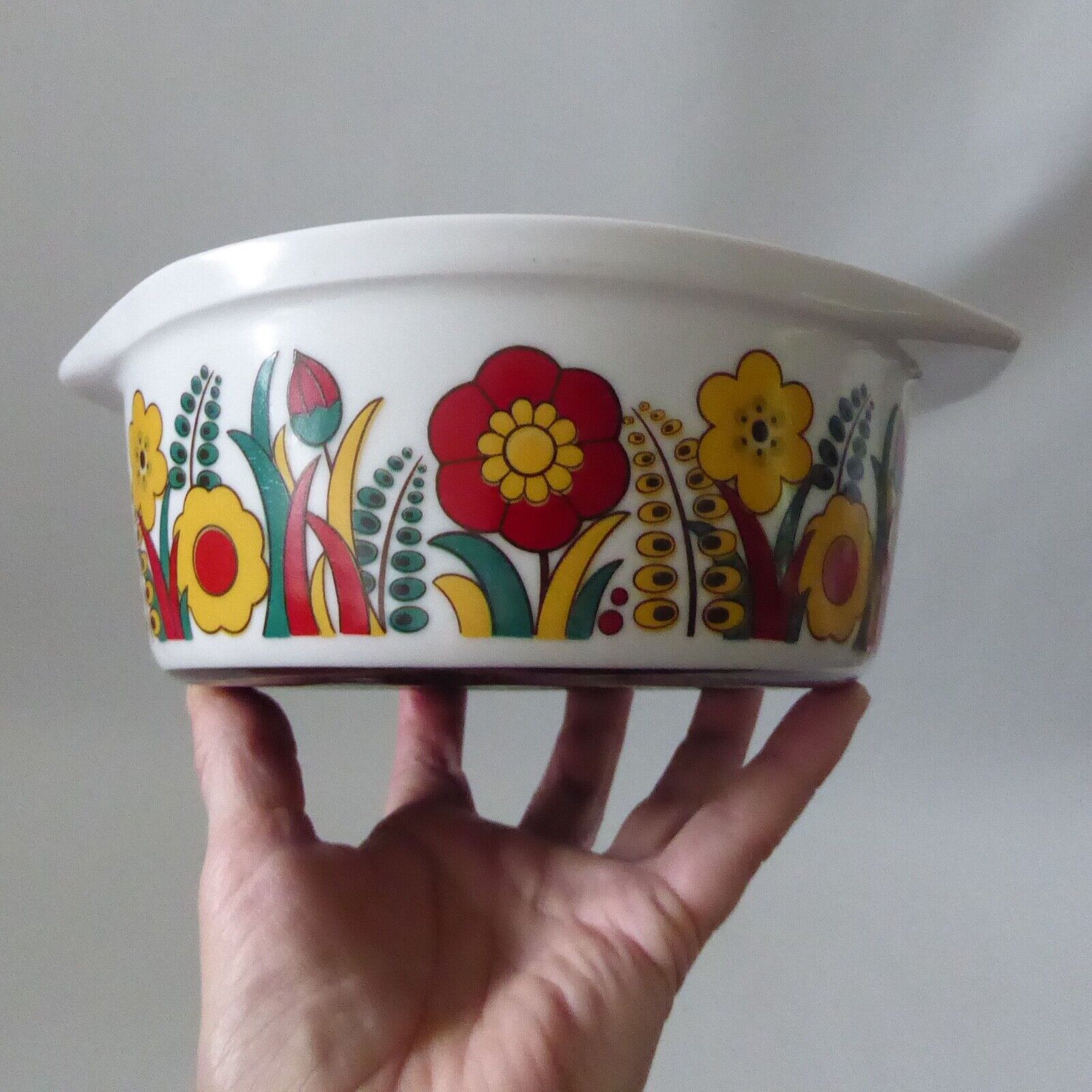 Vintage retro Freiberg Cordoflam cooking oven casserole dish. Flower power red - Image 10