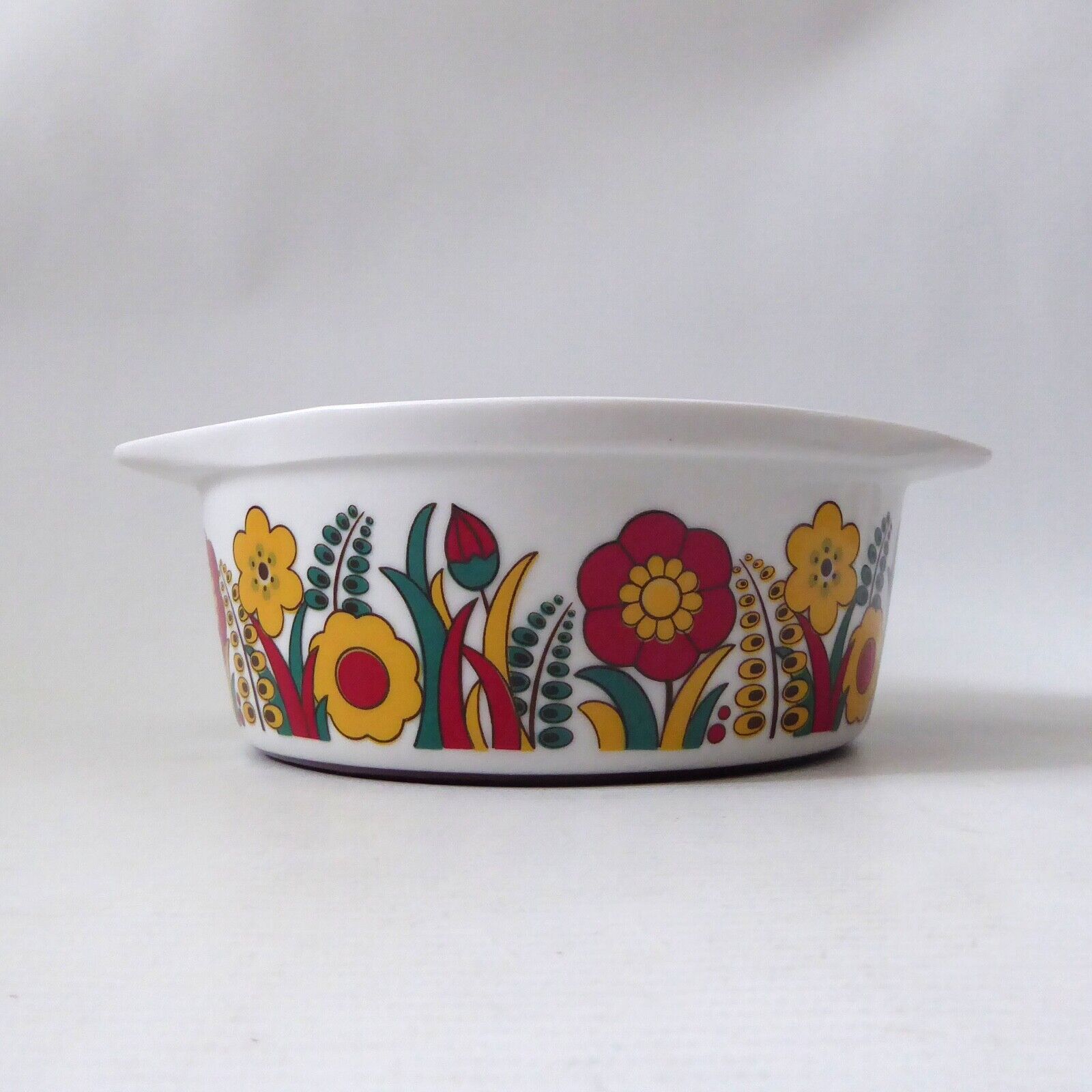 Vintage retro Freiberg Cordoflam cooking oven casserole dish. Flower power red
