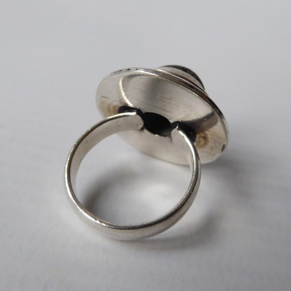Vintage sterling 925 silver ring + grey gemstone. Chunky round modernist, Size M - Image 6