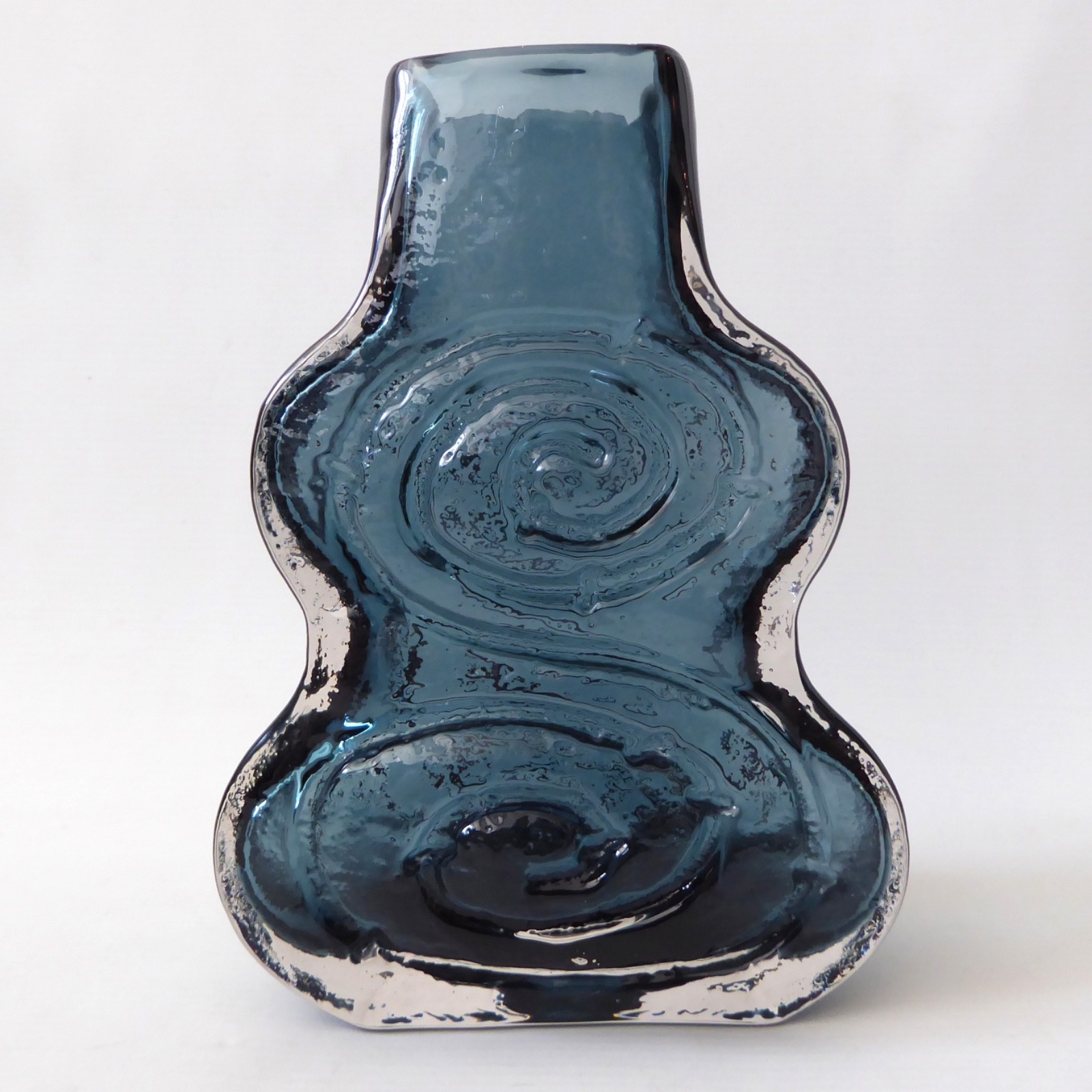 Whitefriars Glass 9675, Indigo Cello art glass vase, Geoffrey Baxter vintage 60s - Image 5