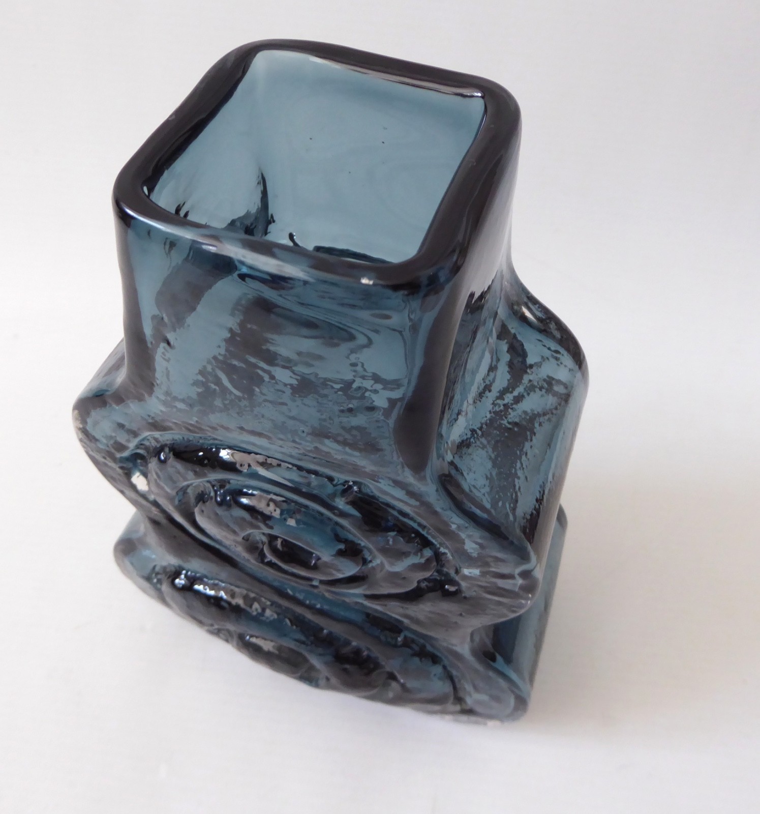 Whitefriars Glass 9675, Indigo Cello art glass vase, Geoffrey Baxter vintage 60s - Image 7