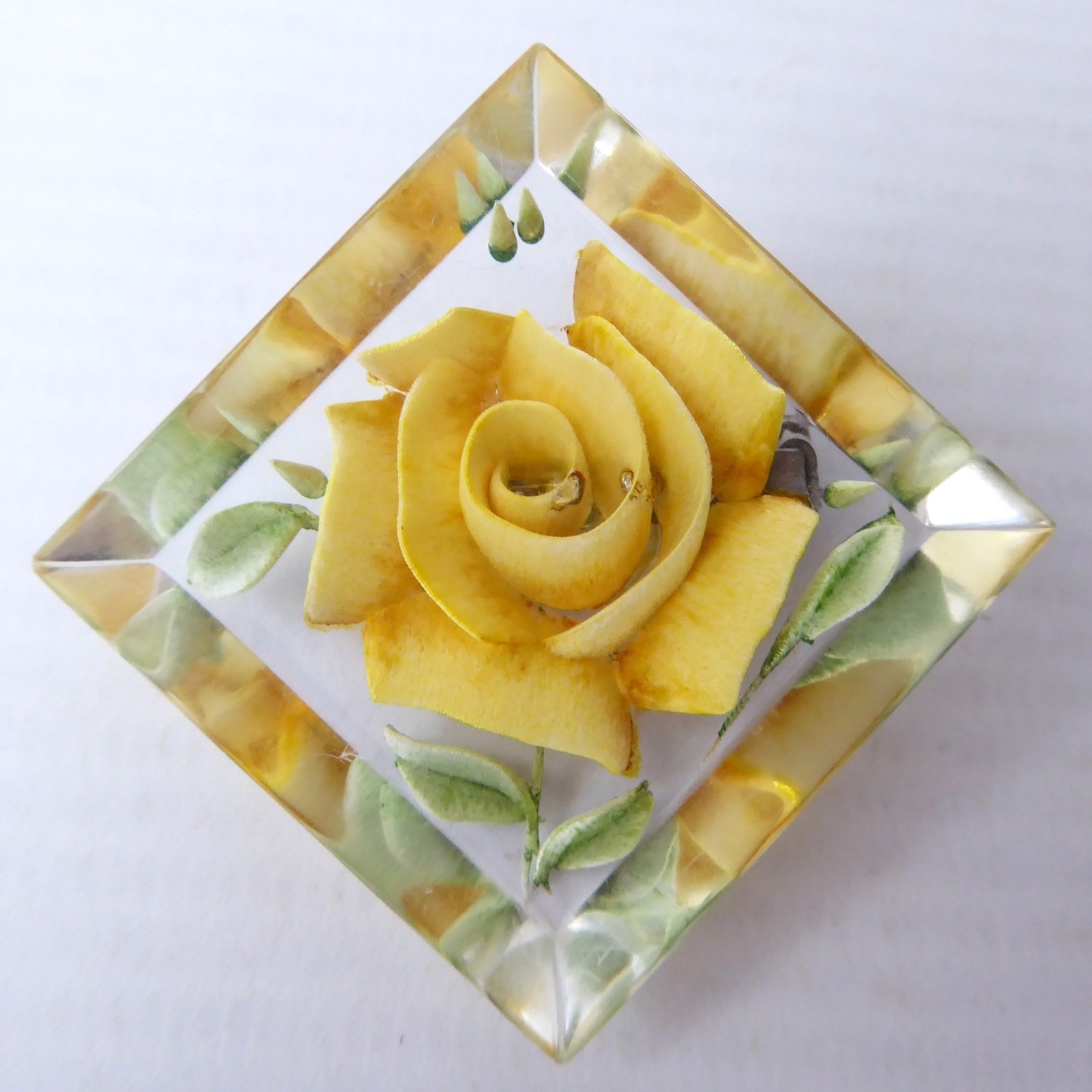 1950s reverse carved lucite perspex brooch yellow rose flower vintage square cut - Image 3