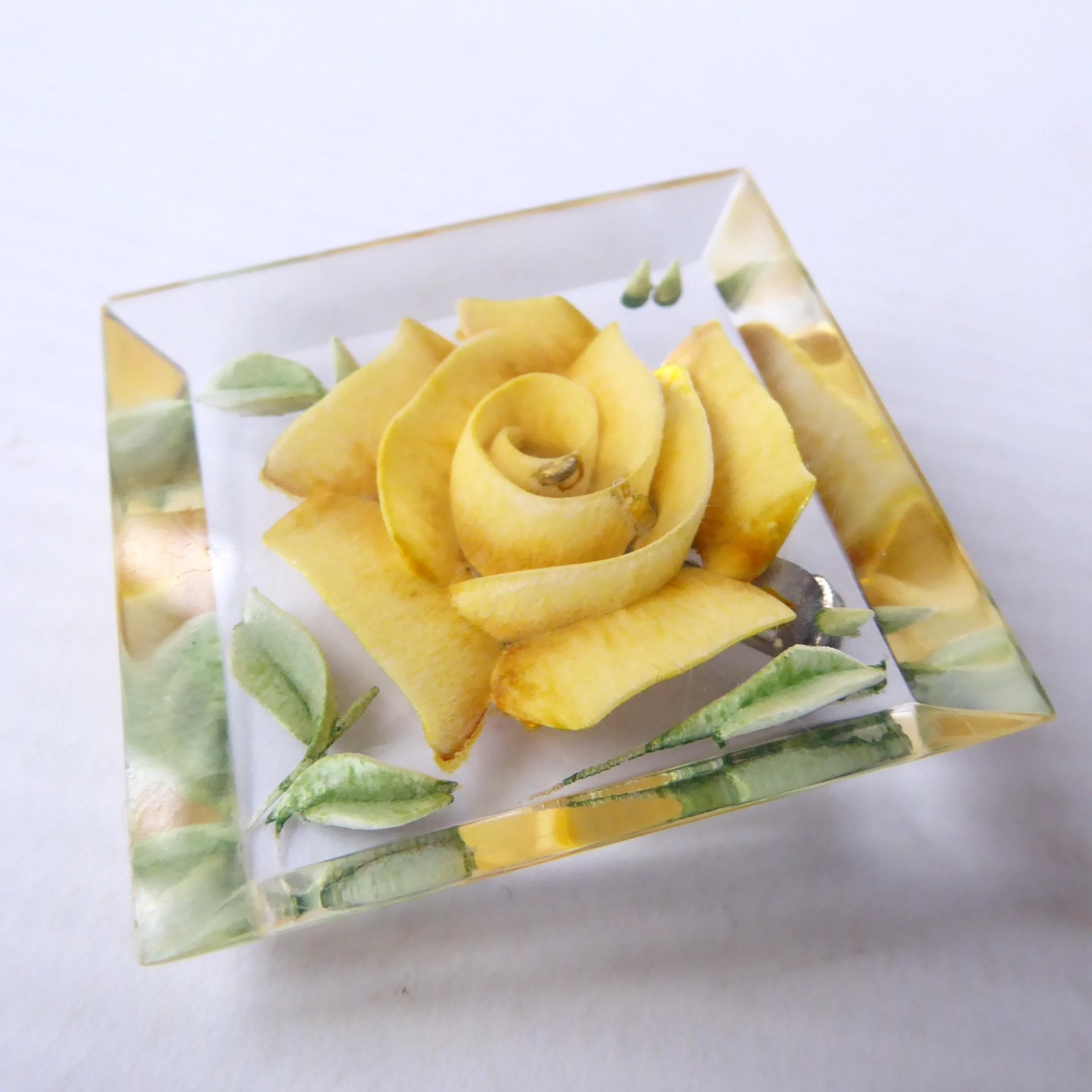 1950s reverse carved lucite perspex brooch yellow rose flower vintage square cut - Image 6