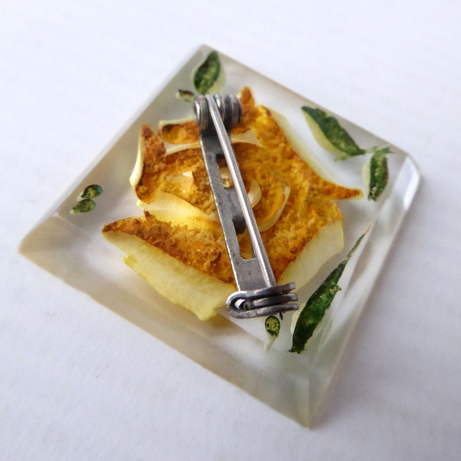 1950s reverse carved lucite perspex brooch yellow rose flower vintage square cut - Image 10