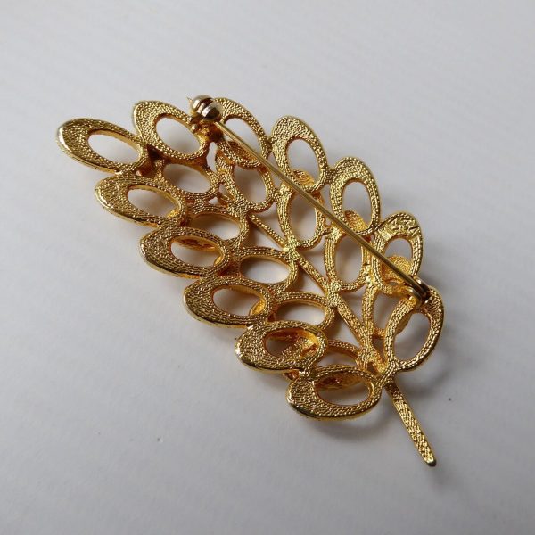 1960s gold-tone large leaf vintage brooch, abstract textured retro costume jewel - Image 13