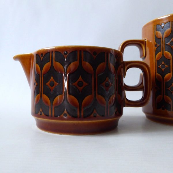 2 Hornsea Heirloom brown vintage jugs, short & large. 70s John Clappison pottery - Image 4