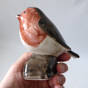 David Sharp pottery, Rye, sussex. Vintage 70s robin bird figurine statue signed