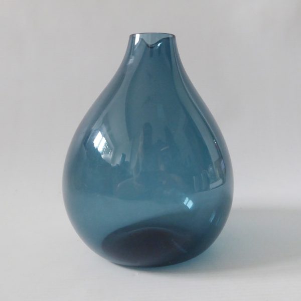 Gullaskruf Kjell Blomberg Blomkulla Swedish glass 16cm bird vase pitcher 1960s vintage - Image 9