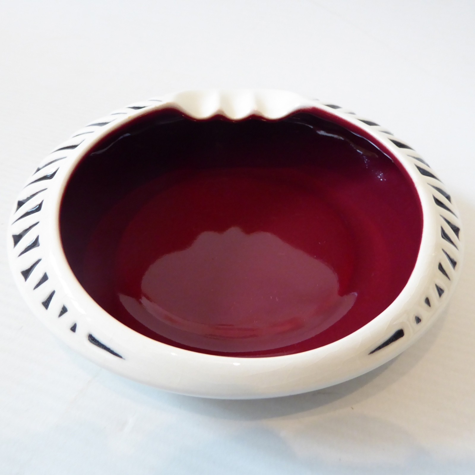 Hornsea Crescent 235 ashtray, black white maroon. 1960-1961 ceramic bowl vintage - Image 7