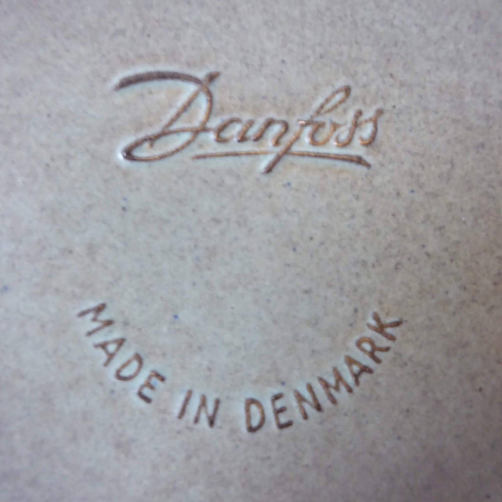 Humlebaek Keramik Denmark for Danfoss art pottery triangular pottery dish, HK - Image 11