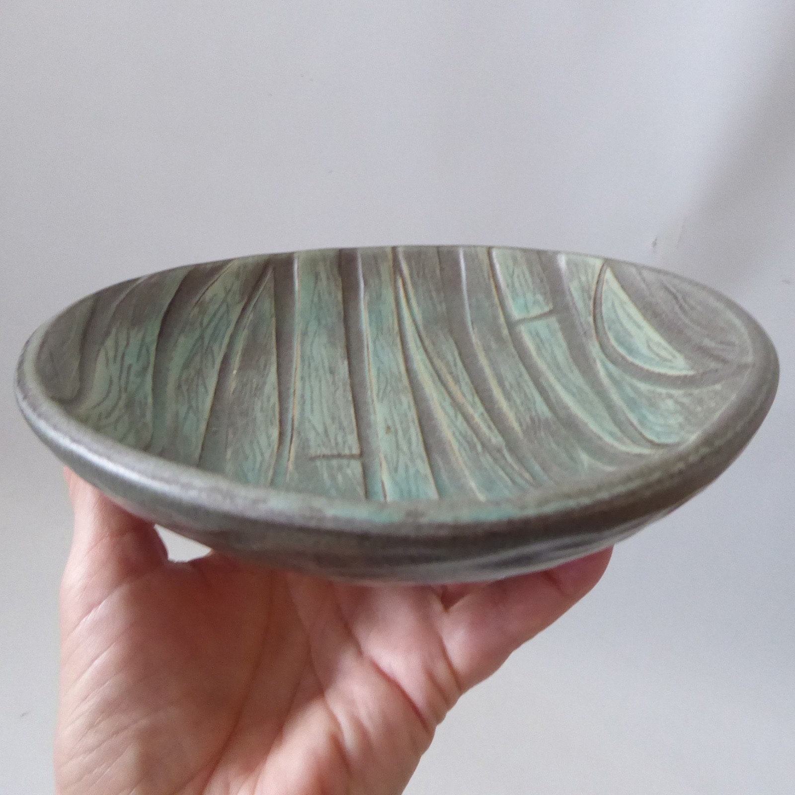 Humlebaek Keramik Denmark for Danfoss art pottery triangular pottery dish, HK - Image 7