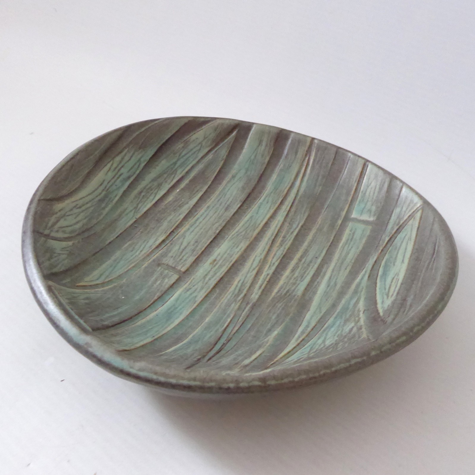 Humlebaek Keramik Denmark for Danfoss art pottery triangular pottery dish, HK