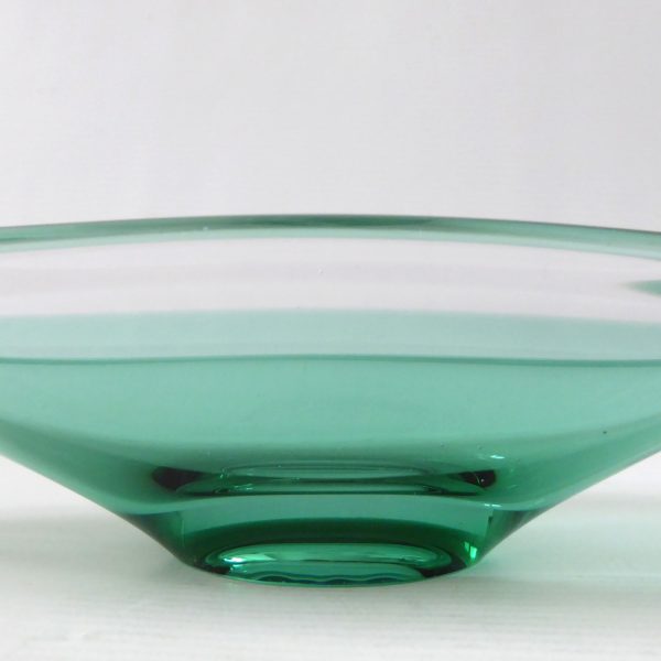 Long green art glass cased bowl, vintage mid century style. Scoop, curled retro - Image 8
