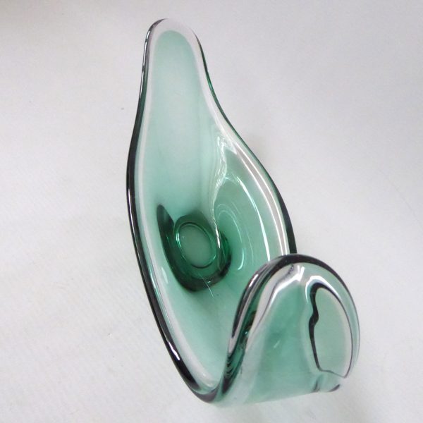 Long green art glass cased bowl, vintage mid century style. Scoop, curled retro - Image 9