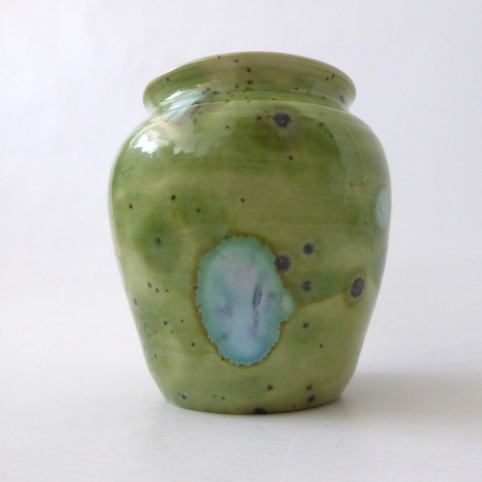 Mark Baker at Trad Pots Poole vintage art pottery vase, lime olive green spotty - Image 5